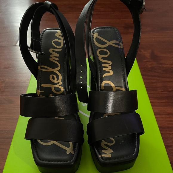 Wooden heel platform heels - Picture 1 of 4